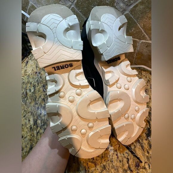 Black lace up sorels boots‎ - Picture 6 of 6